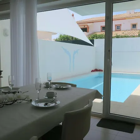 Casa Mirantina *