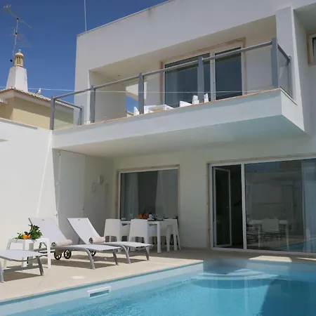Casa Mirantina *
